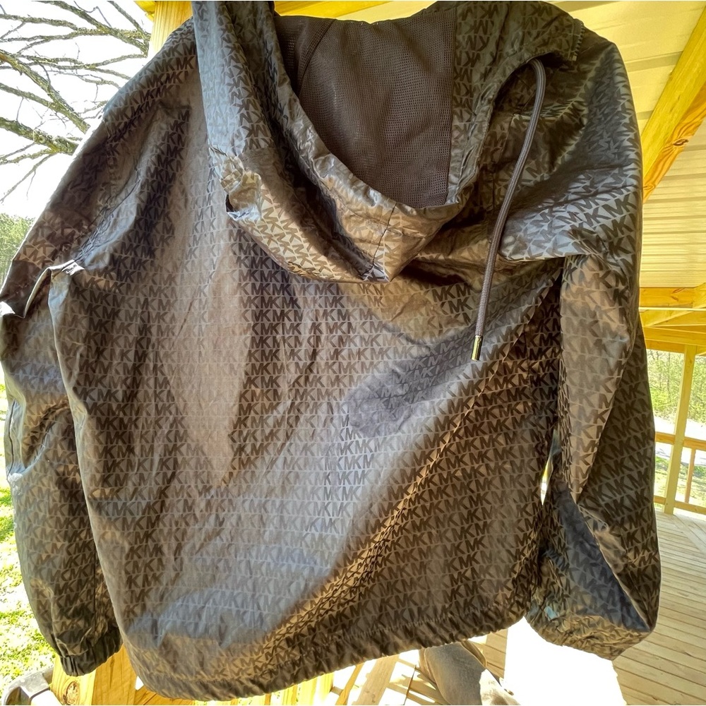 Michael Kors Windbreaker size medium